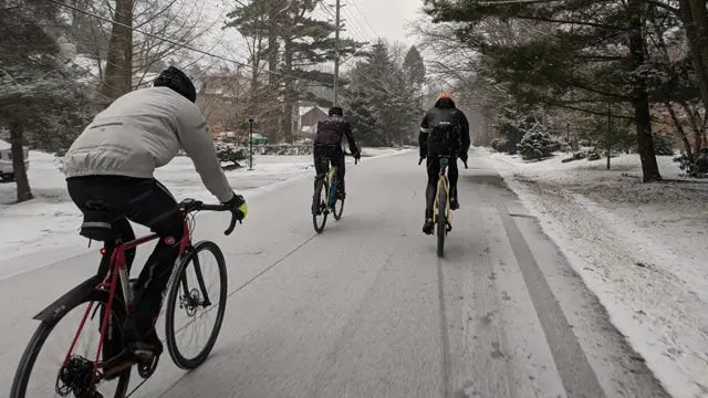 Bien choisir ses pneus d'hiver pour son vélo de route